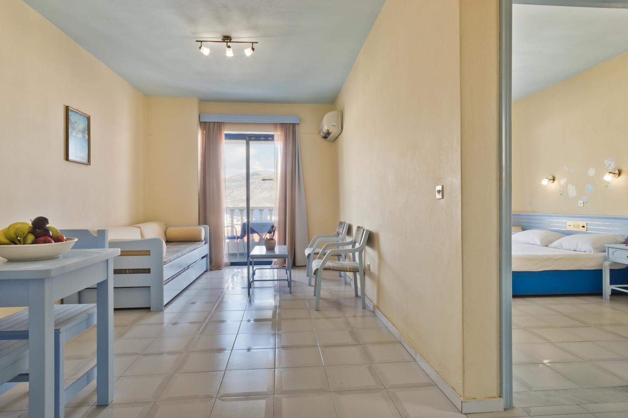 Regina Studios&Hotel Kárpatos Exterior foto